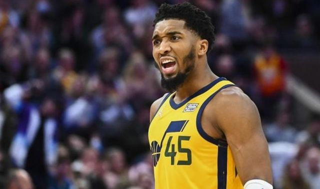 视主持人朱 视主持人朱